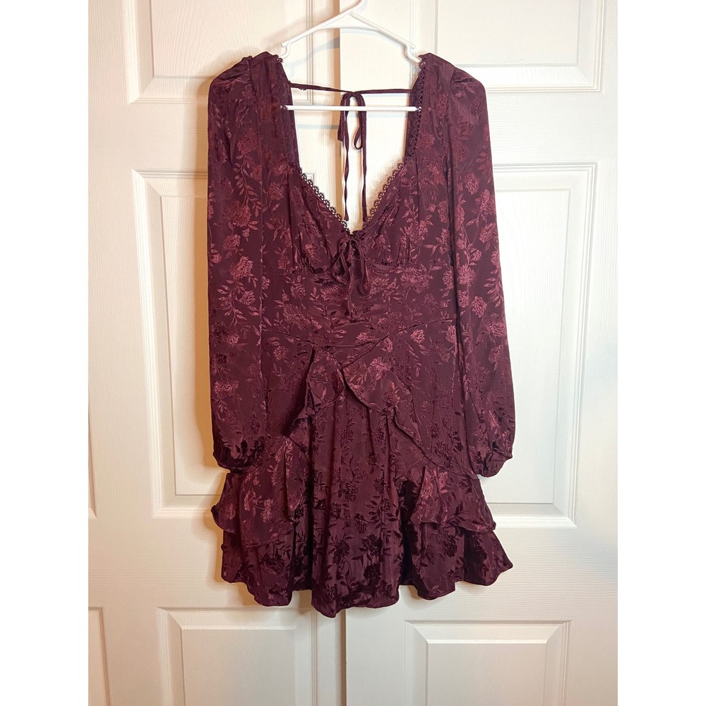 Trixxi Los Angeles Burgundy Floral Jacquard Long Sleeve Ruffle Mini Dress Medium